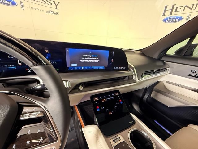 Used 2026 Cadillac Vistiq Sport AWD/4WD image 26