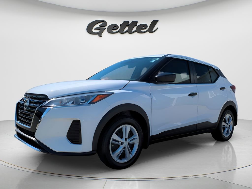 Certified 2025 Nissan Kicks Play S image 2