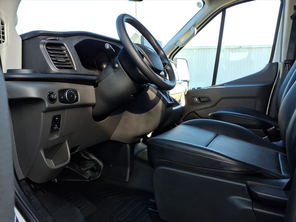 New 2026 Ford Transit 250 148 Medium Roof image 7
