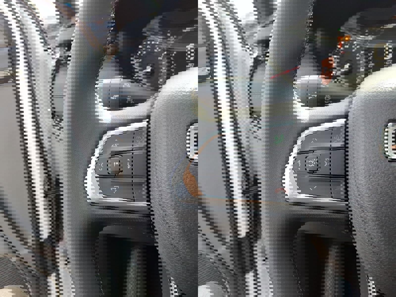 New 2026 Jeep Compass Limited image 13