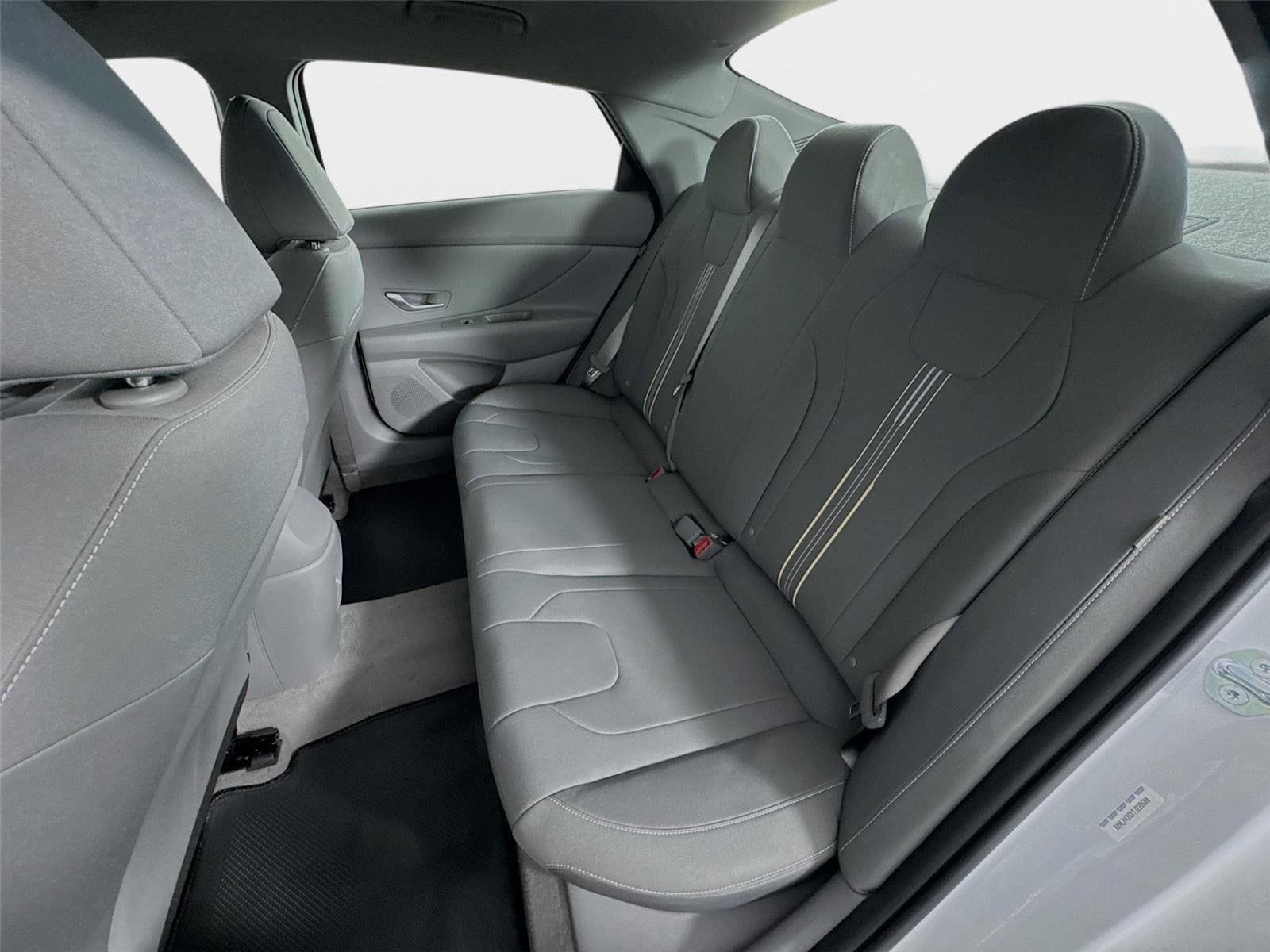 New 2026 Hyundai Elantra Sport FWD image 20