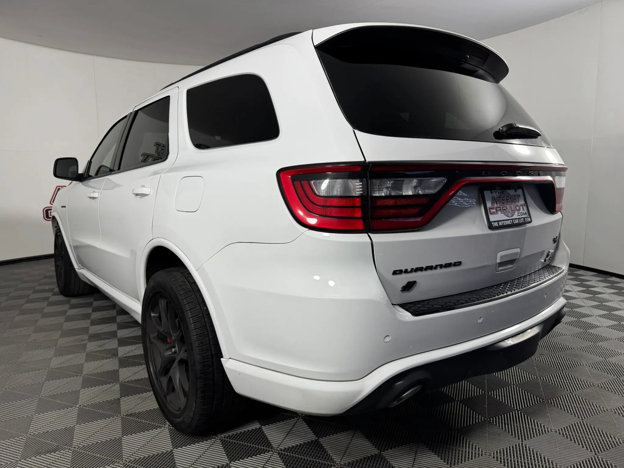 Used 2024 Dodge Durango R/T w/ Tow 'N Go Package AWD/4WD image 28