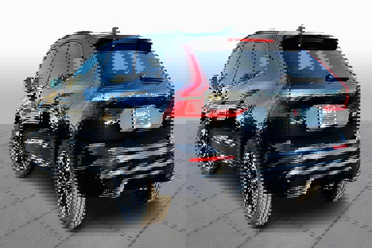 New 2026 Volvo XC60 B5 Plus w/ Protection Package Premier image 3