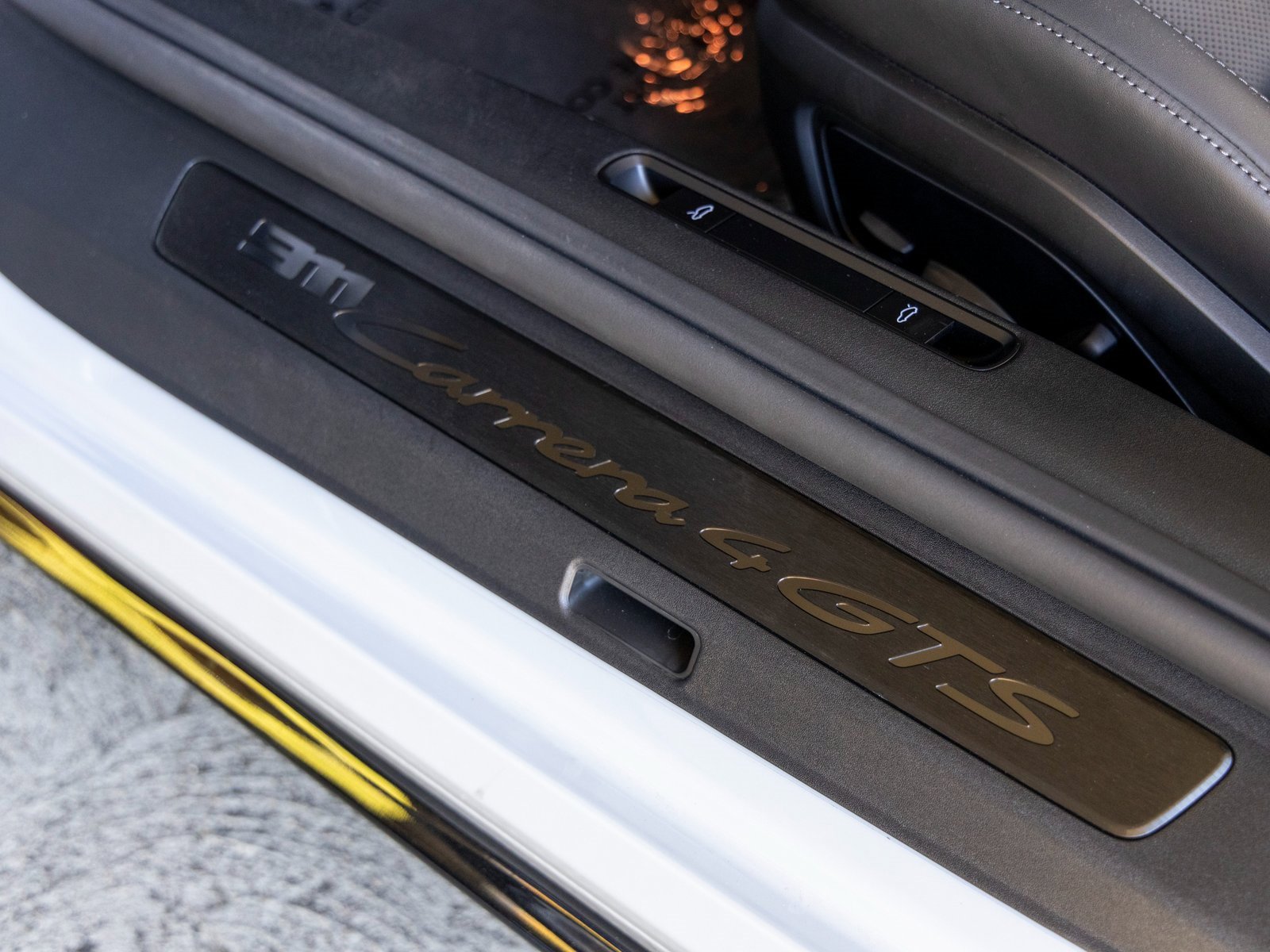 Certified 2025 Porsche 911 Carrera 4 GTS image 28