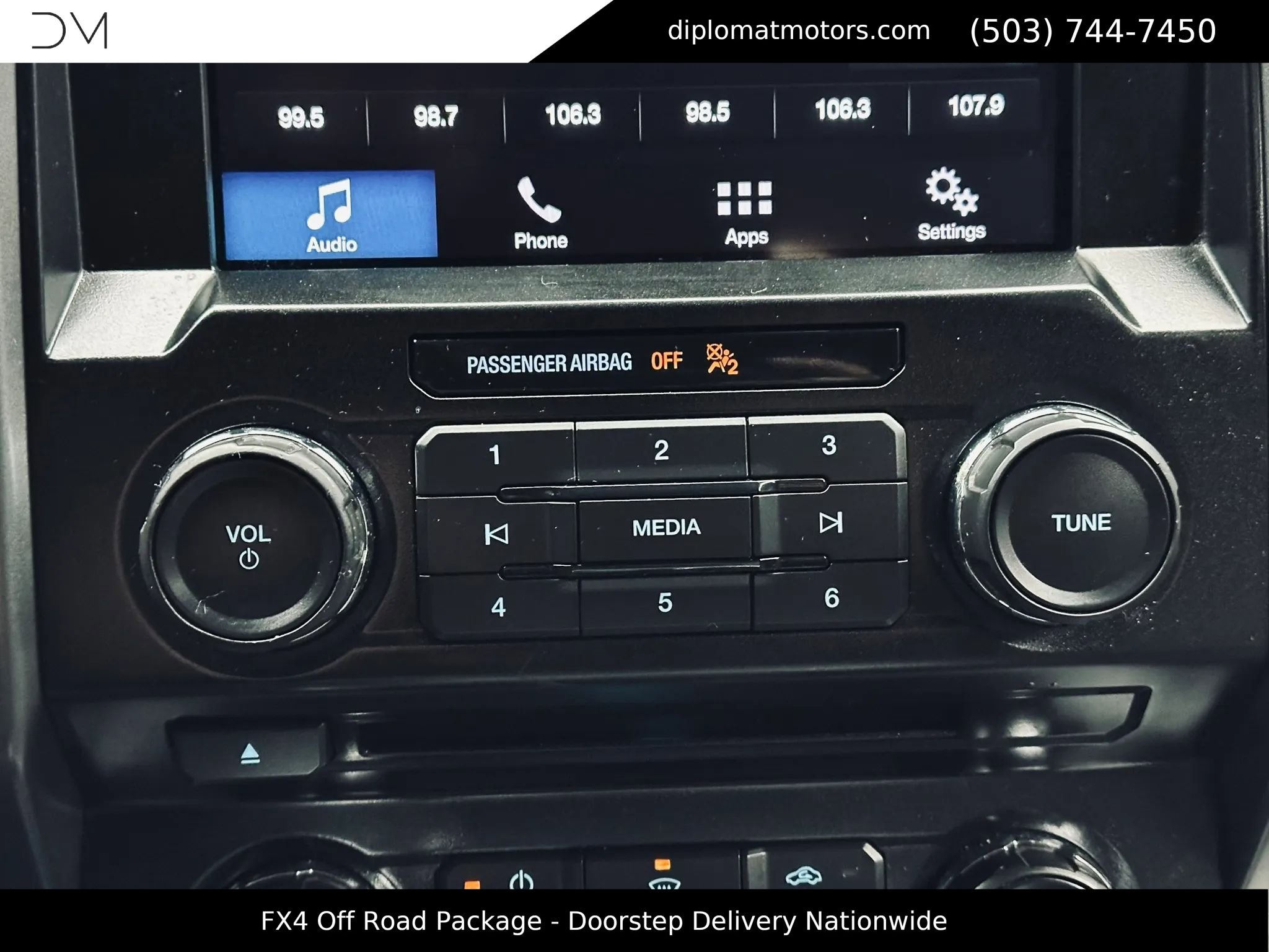 Used 2017 Ford F150 XLT w/ Equipment Group 302A Luxury AWD/4WD image 38