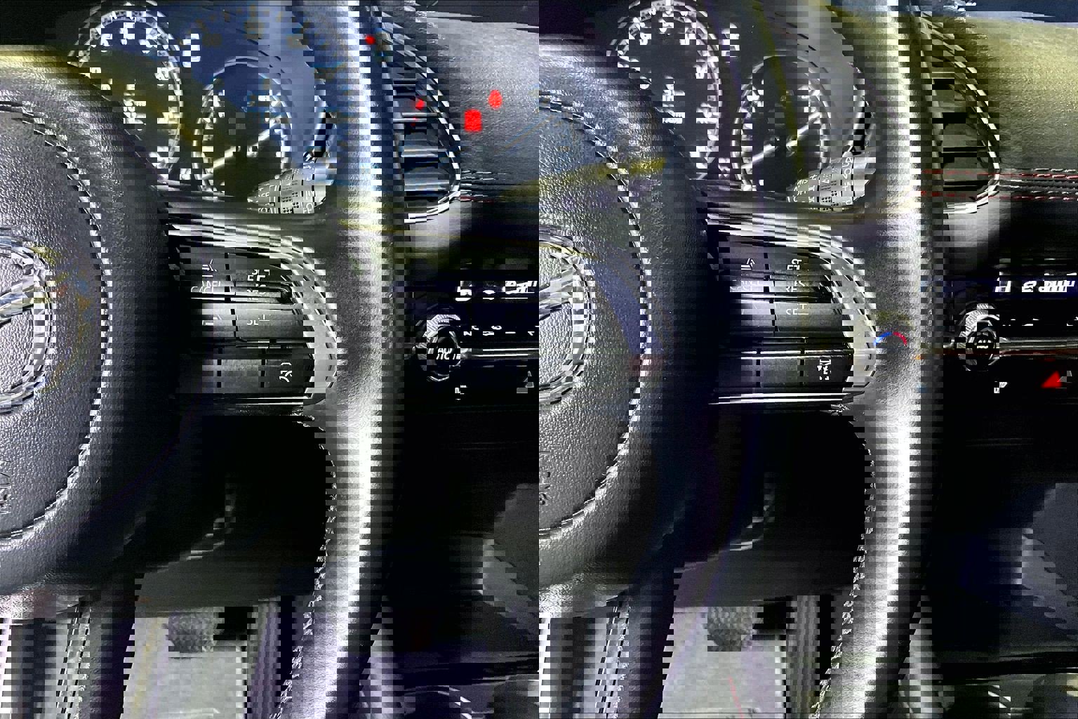 Used 2024 MAZDA MAZDA3 s image 12