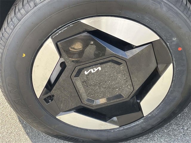 Certified 2024 Kia EV9 Wind image 14