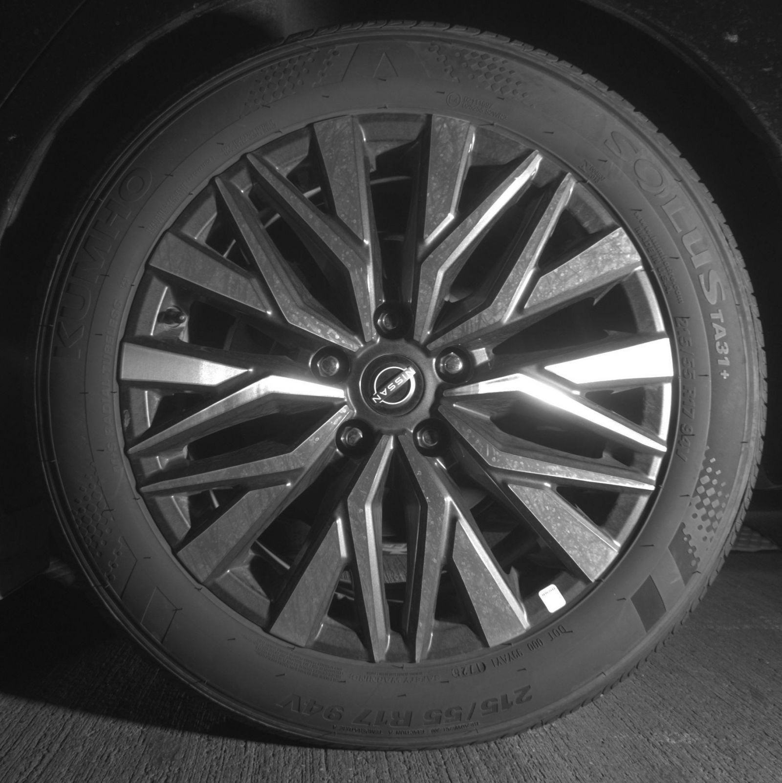 Used 2025 Nissan Altima 2.5 SV FWD image 17