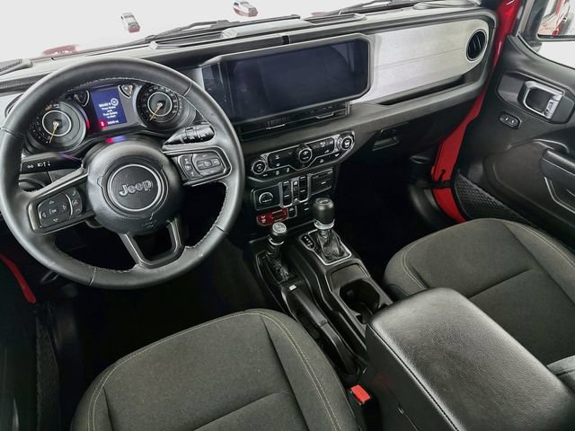 Used 2025 Jeep Wrangler Unlimited Sport AWD/4WD image 27