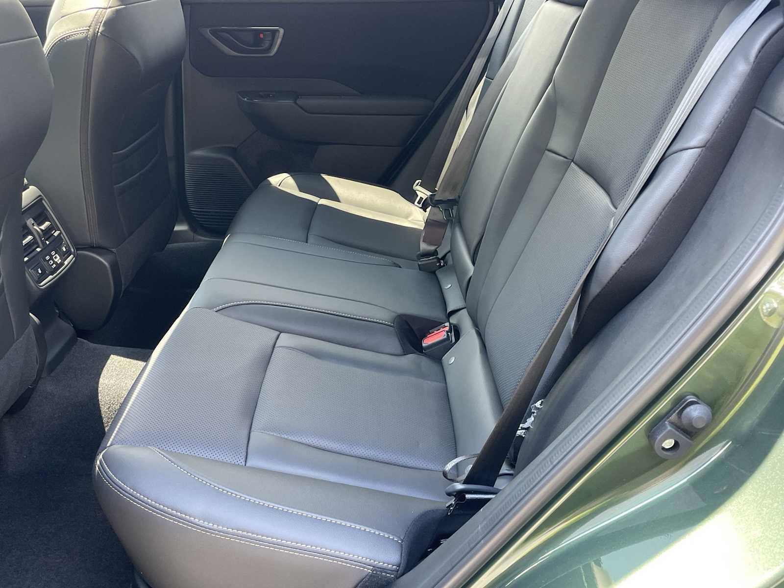 New 2026 Subaru Outback Limited AWD/4WD image 9