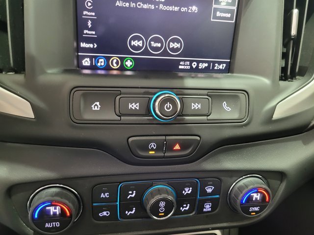 Used 2023 GMC Terrain SLE image 31