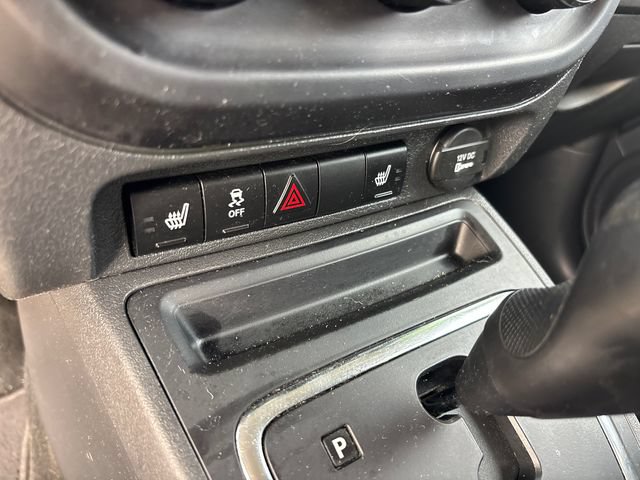Used 2016 Jeep Patriot High Altitude FWD image 21