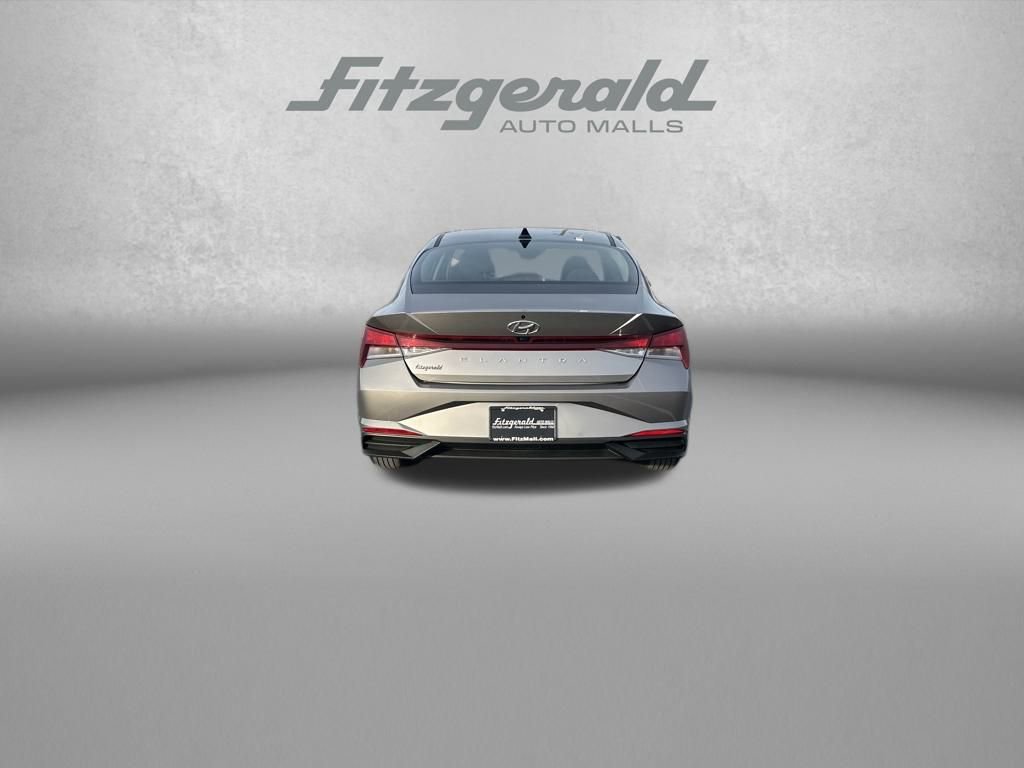 Used 2023 Hyundai Elantra SEL image 6