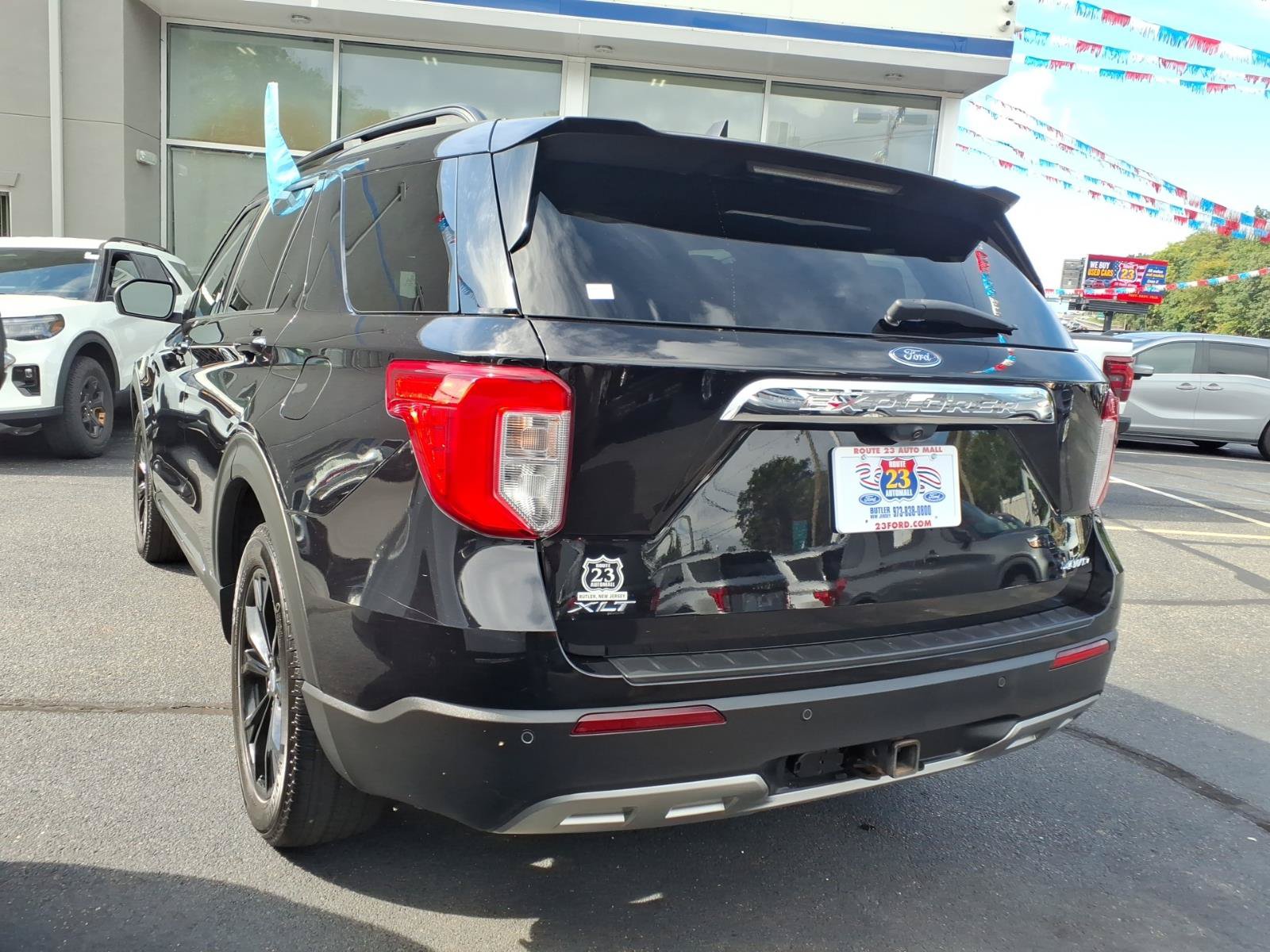 Certified 2023 Ford Explorer XLT w/ Equipment Group 202A AWD/4WD image 6