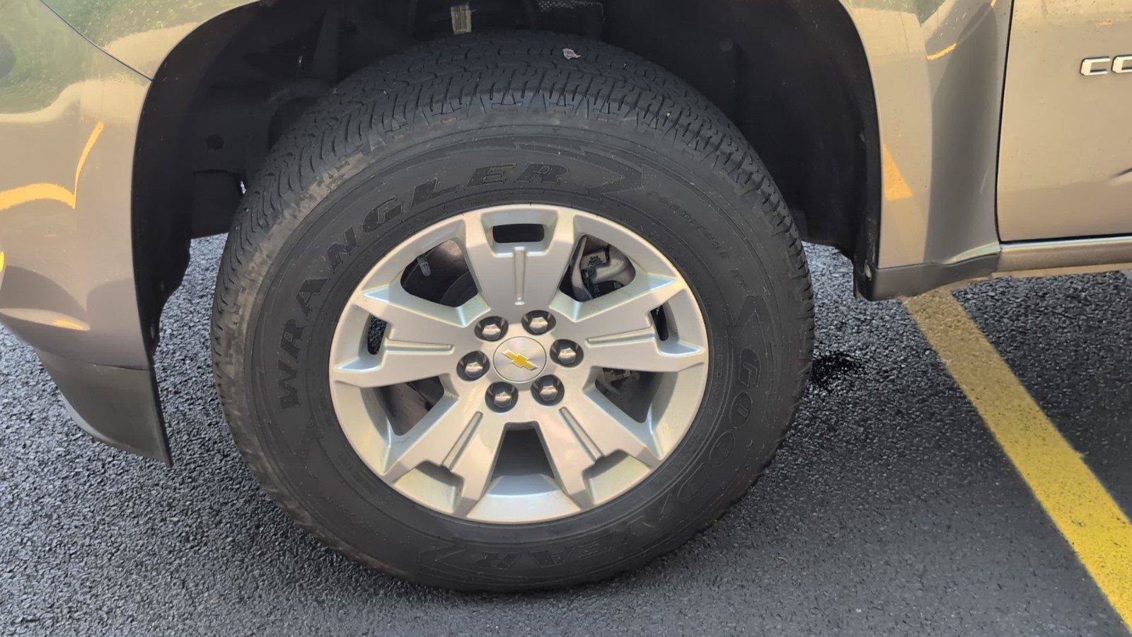 Used 2022 Chevrolet Colorado LT w/ Fleet Safety Package RWD image 11