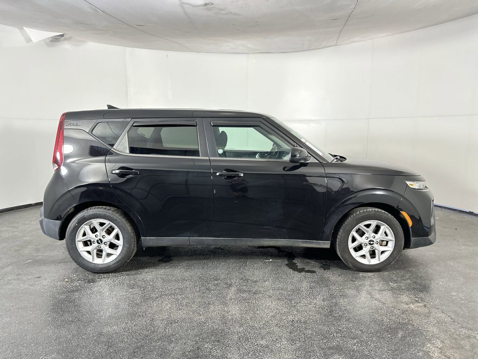Used 2022 Kia Soul LX w/ Technology Package image 13