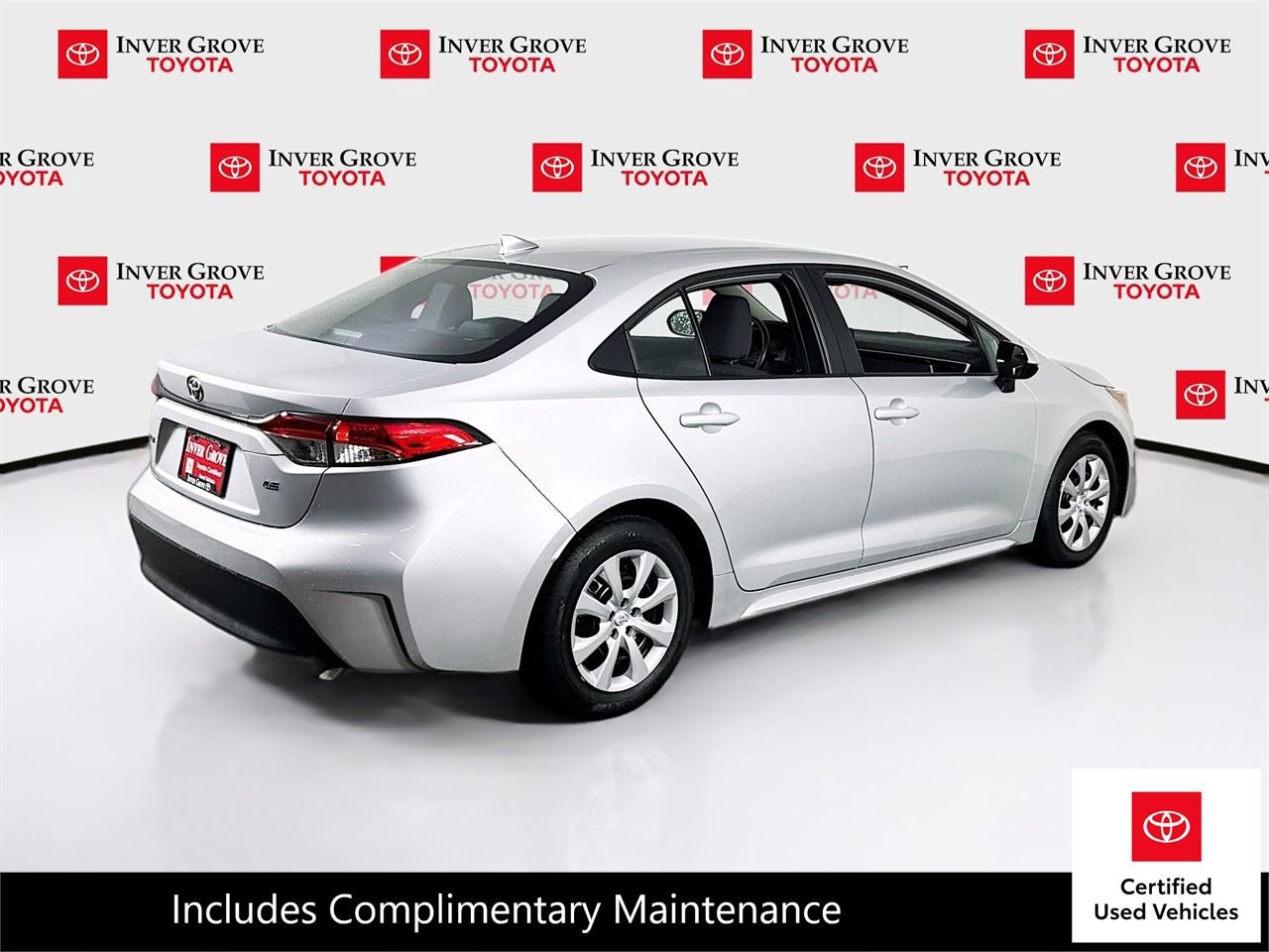 Certified 2025 Toyota Corolla LE FWD image 5