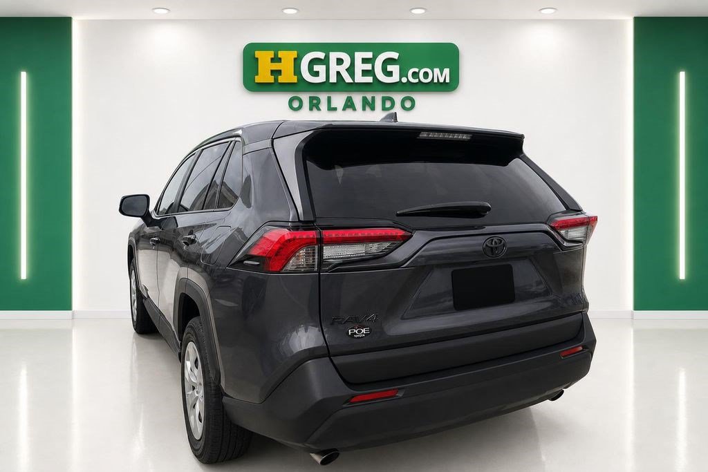 Used 2022 Toyota RAV4 LE FWD image 8