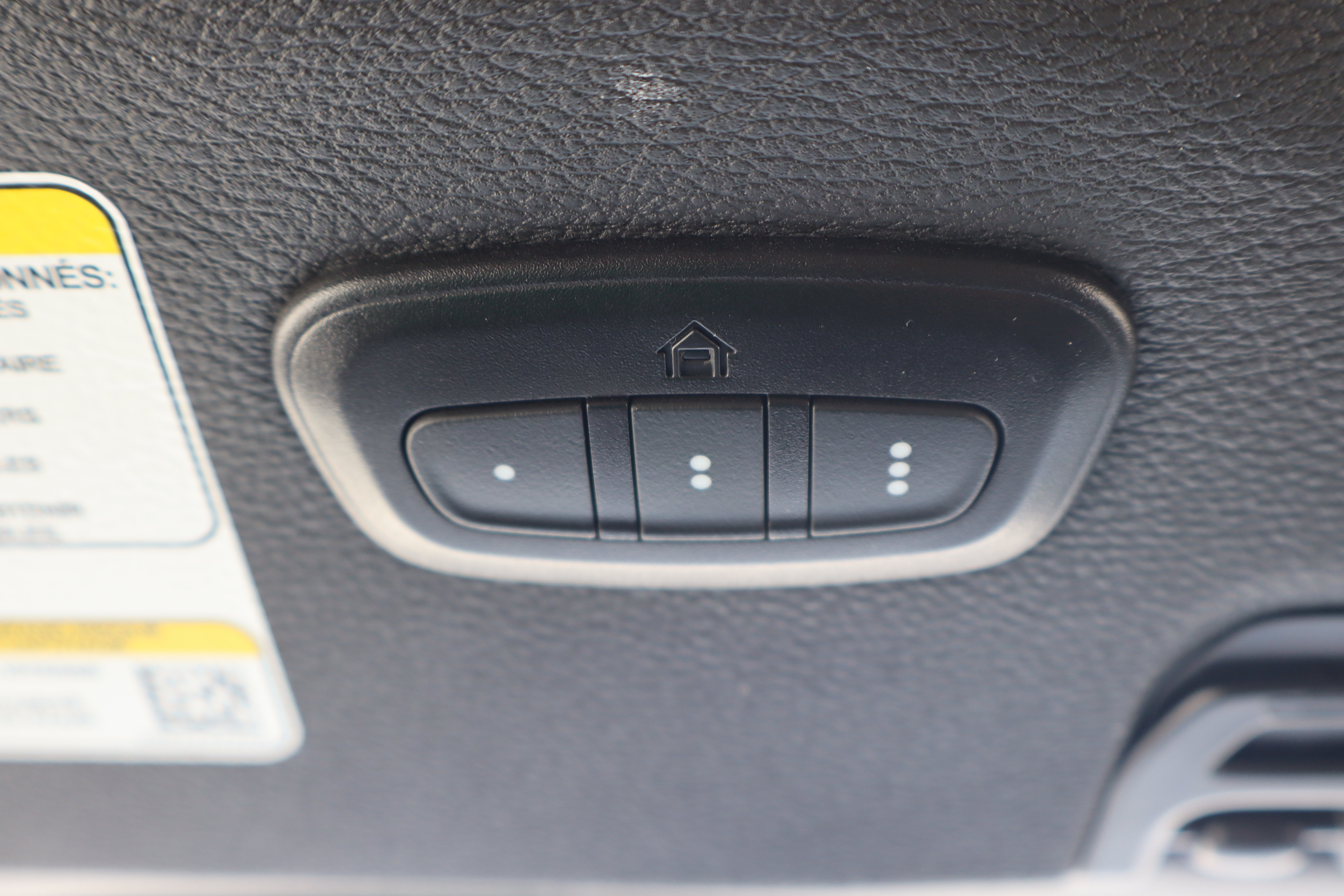 Used 2025 Jeep Wrangler Unlimited Rubicon 4xe w/ Safety Group AWD/4WD image 25
