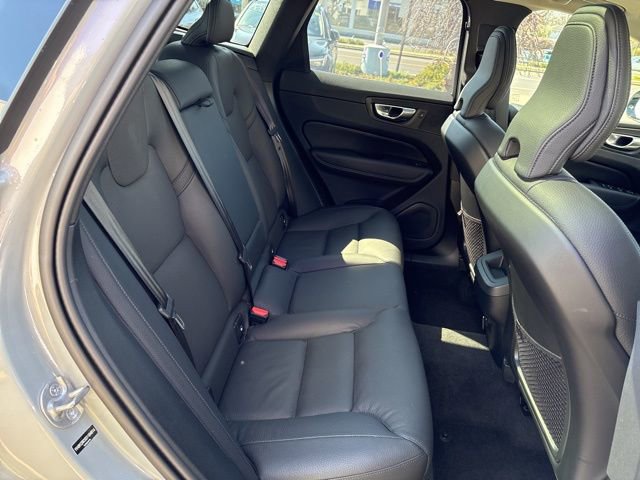 Used 2025 Volvo XC60 B5 Plus AWD/4WD image 14
