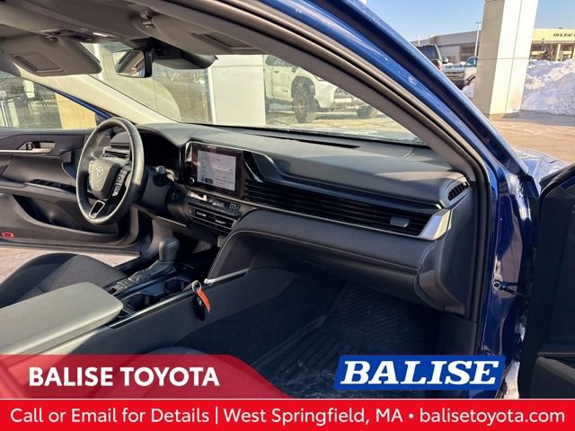 Used 2025 Toyota Camry LE image 33