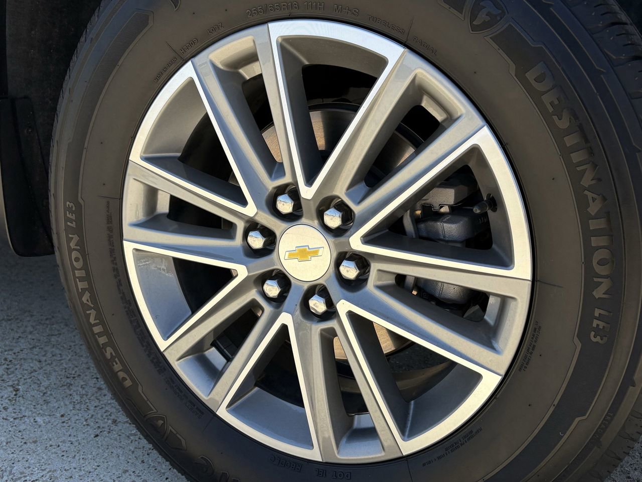 Used 2023 Chevrolet Traverse LT w/ LPO, Floor Liner Package AWD/4WD image 11