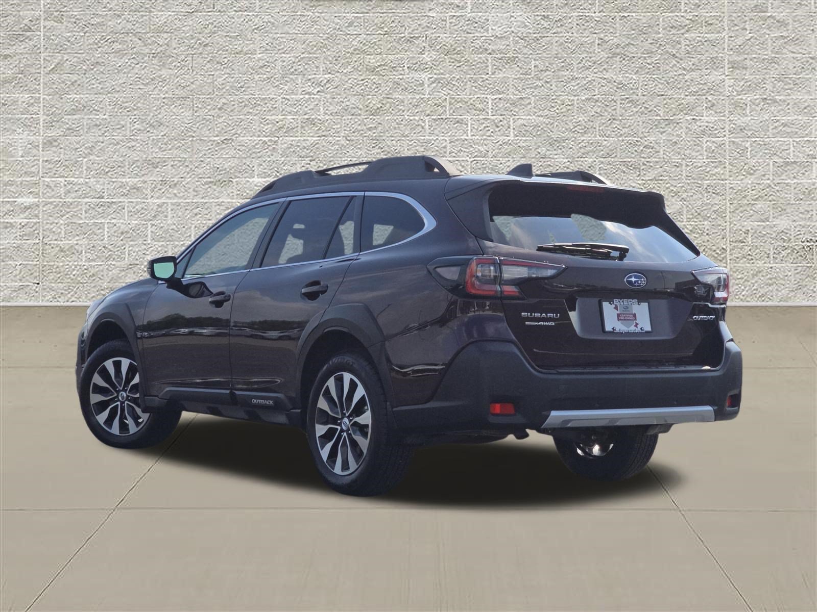 Certified 2025 Subaru Outback Limited AWD/4WD image 5