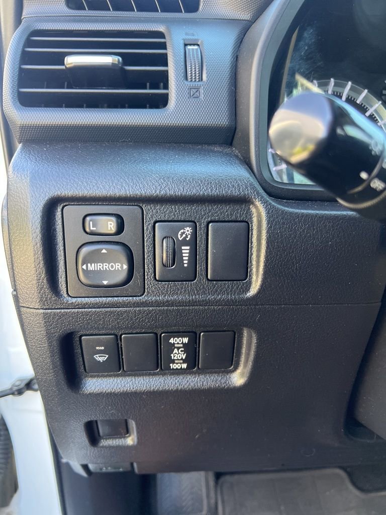 Used 2016 Toyota 4Runner SR5 AWD/4WD image 8