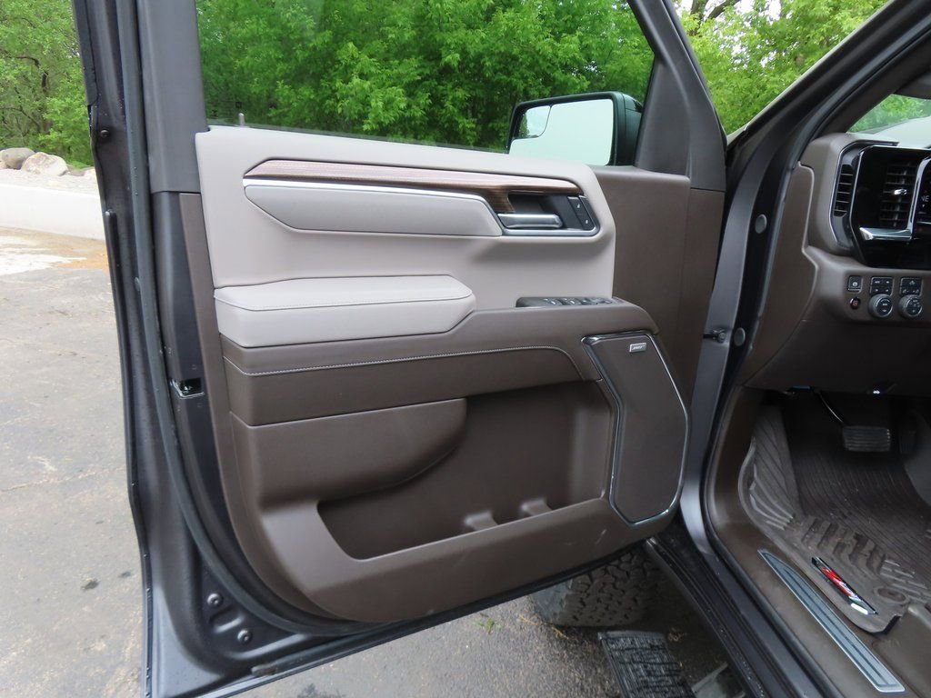 New 2025 Chevrolet Silverado 1500 LT Trail Boss w/ Convenience Package II image 28