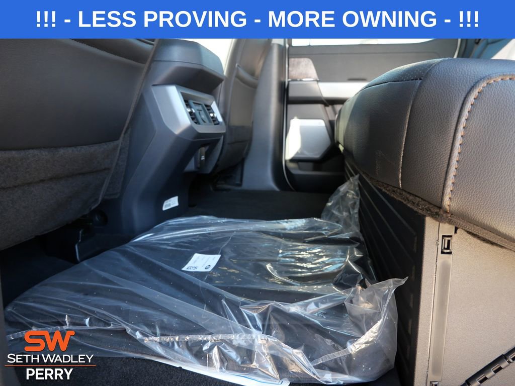 New 2026 Ford F250 Lariat w/ Black Appearance Package AWD/4WD image 14