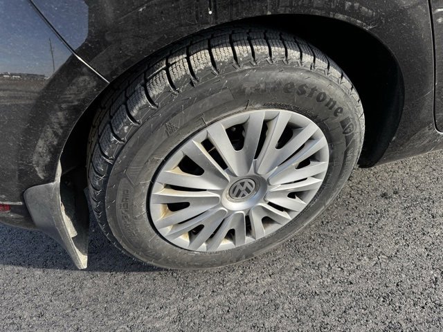 Used 2014 Volkswagen Golf 4-Door image 32