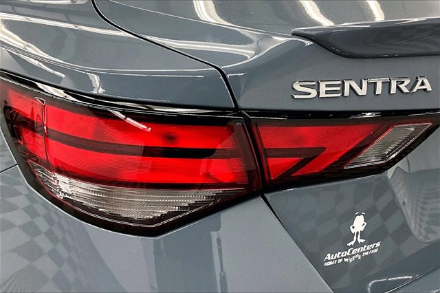 New 2025 Nissan Sentra SR image 18