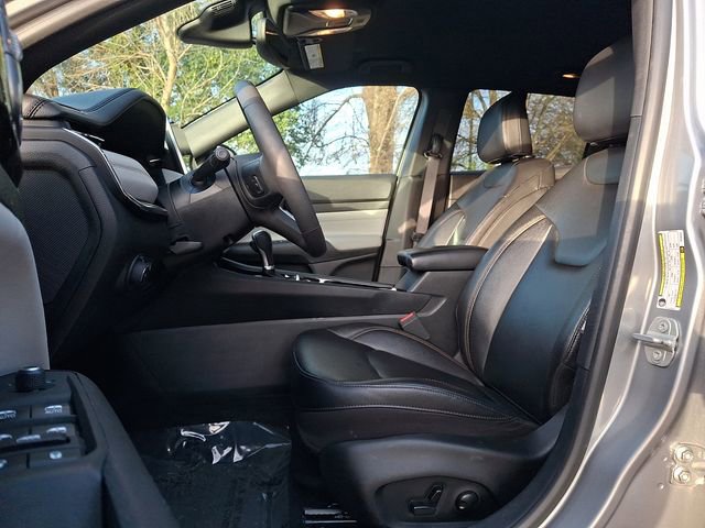 Used 2024 Jeep Compass Limited image 13