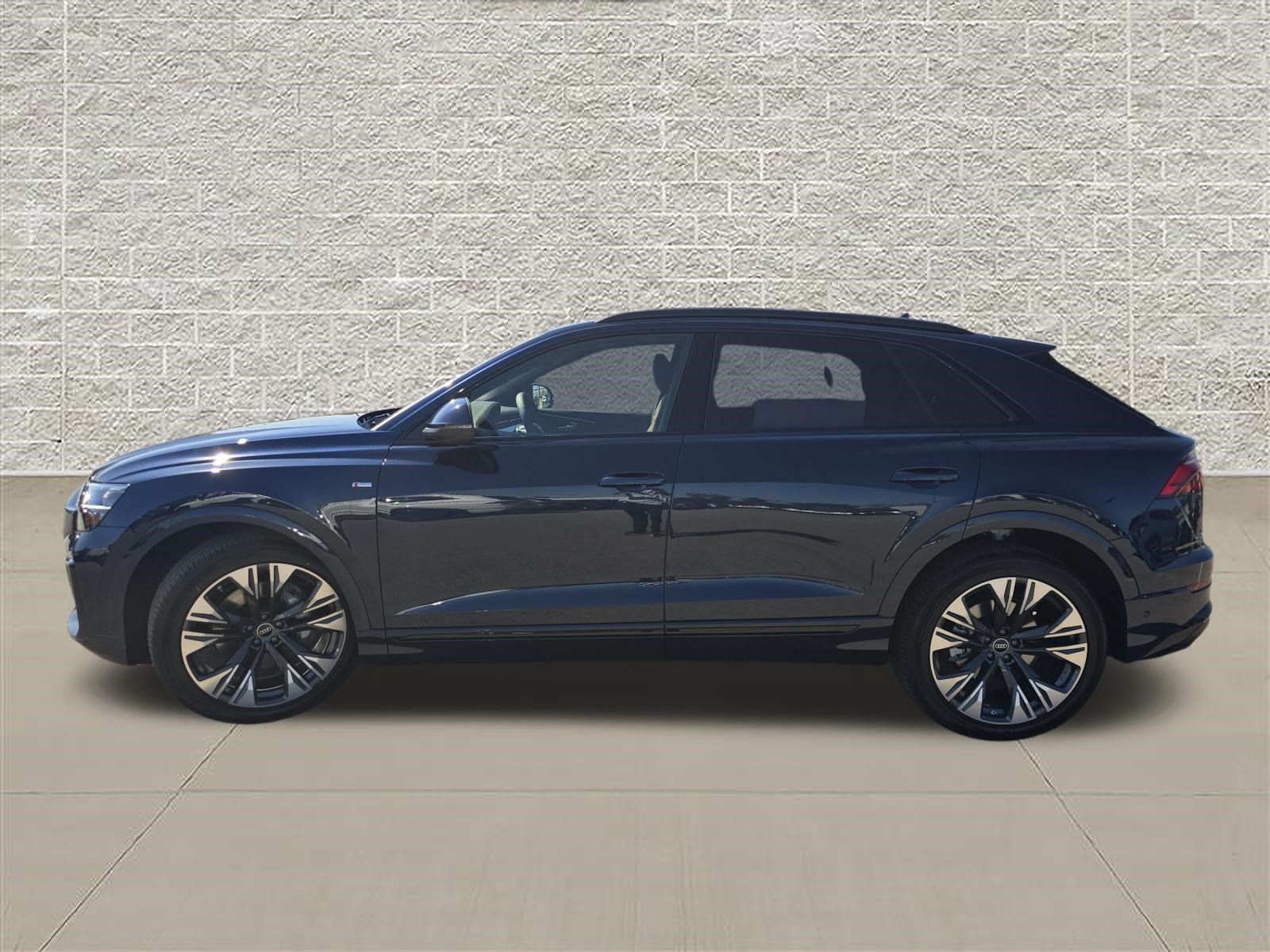 New 2027 Audi Q8 Premium Plus AWD/4WD image 4