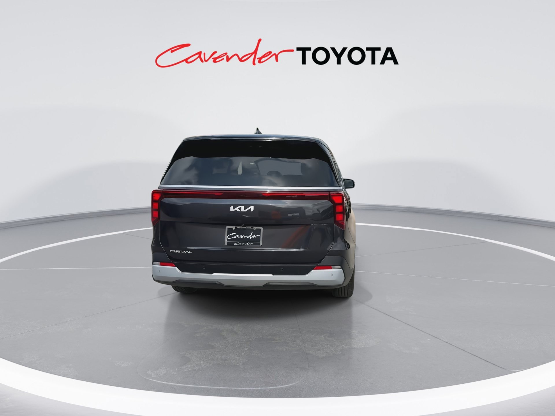 Used 2026 Kia Carnival FWD image 7