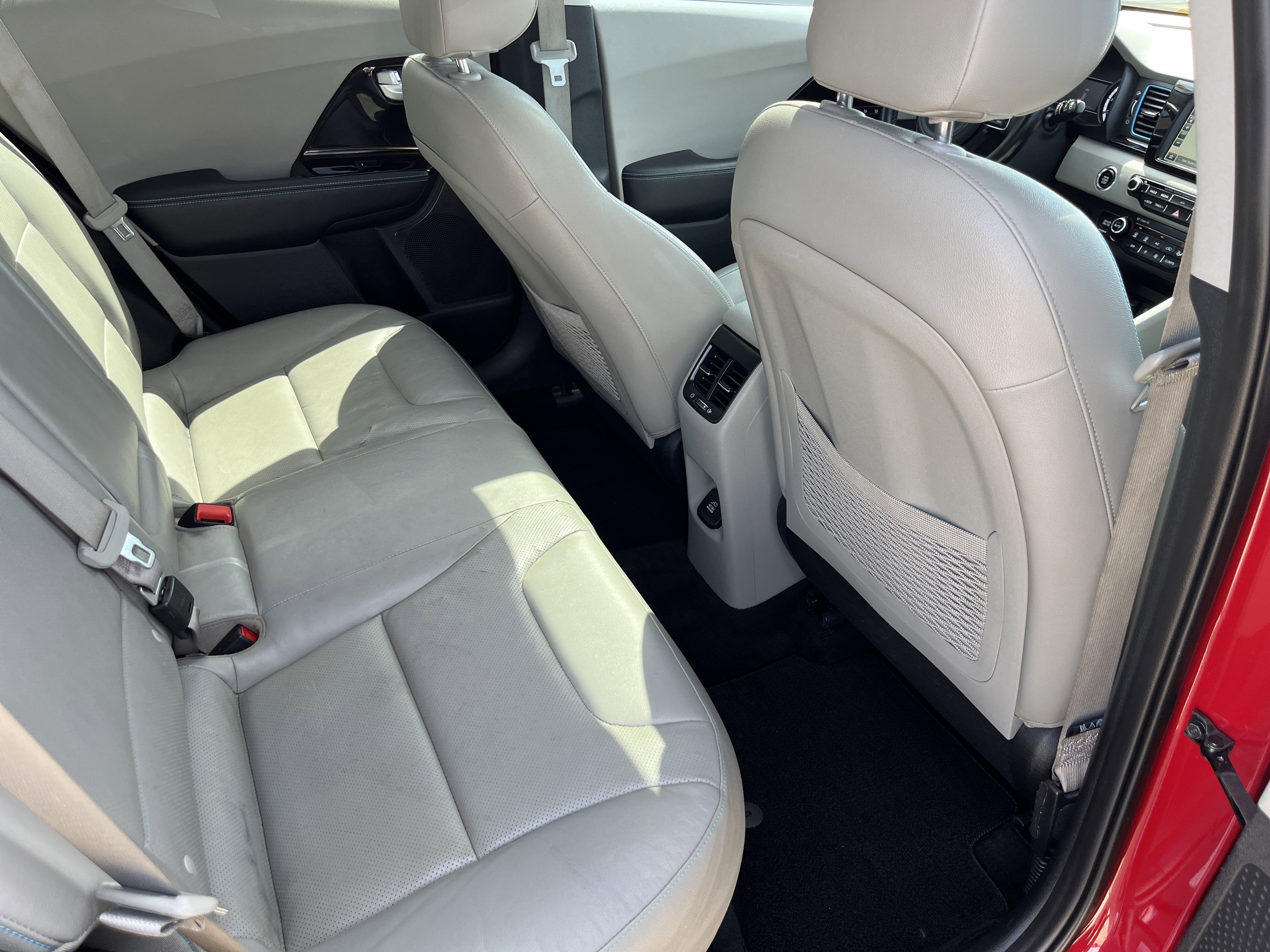 Used 2017 Kia Niro Touring w/ Advanced Technology Package image 16