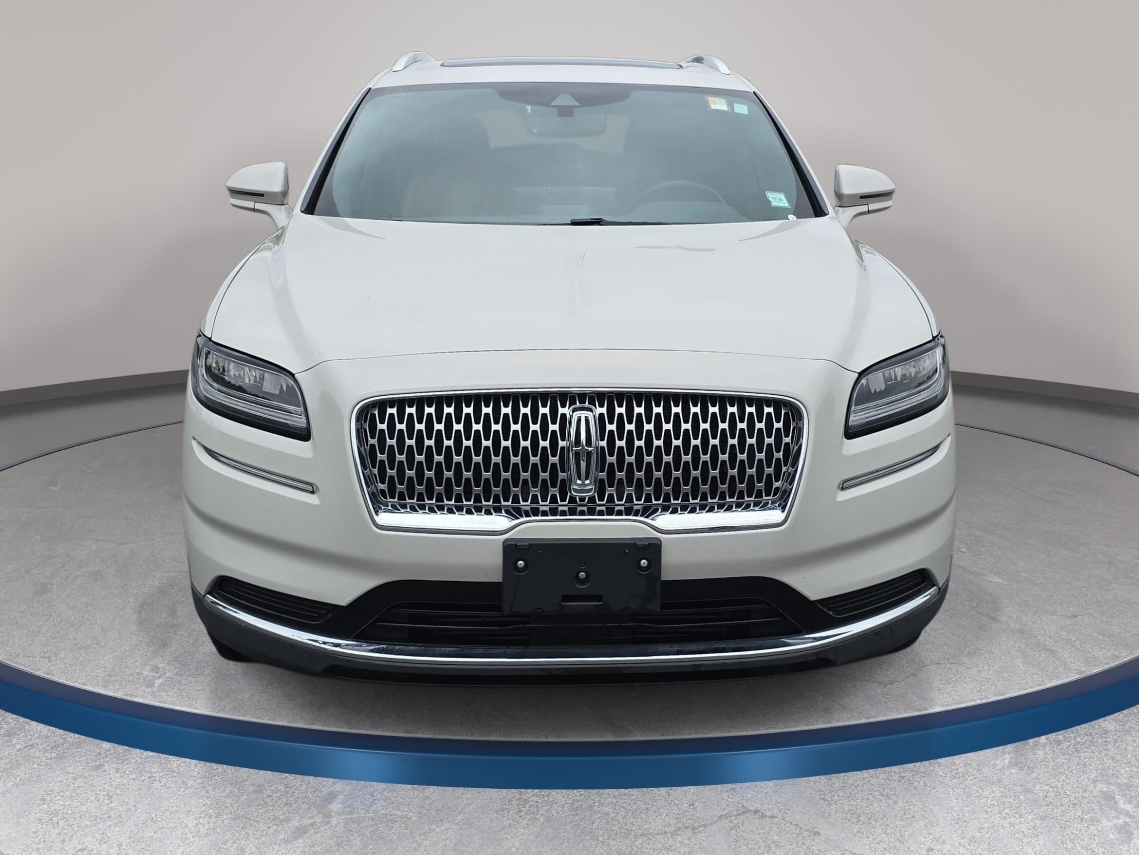 Certified 2023 Lincoln Nautilus Reserve AWD/4WD image 2