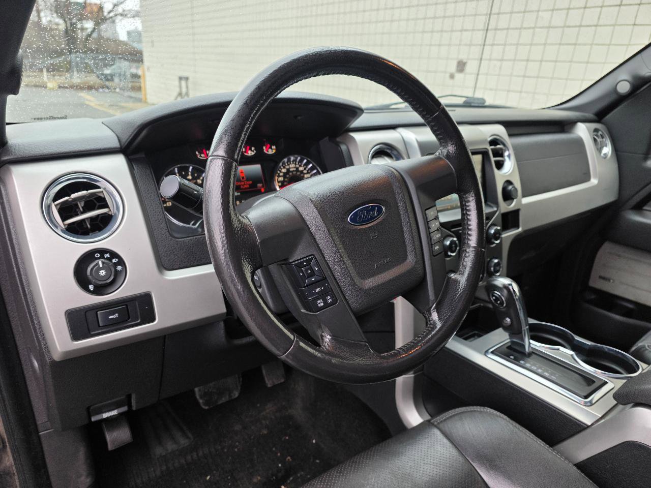 Used 2014 Ford F150 FX4 w/ Equipment Group 402A Luxury image 8