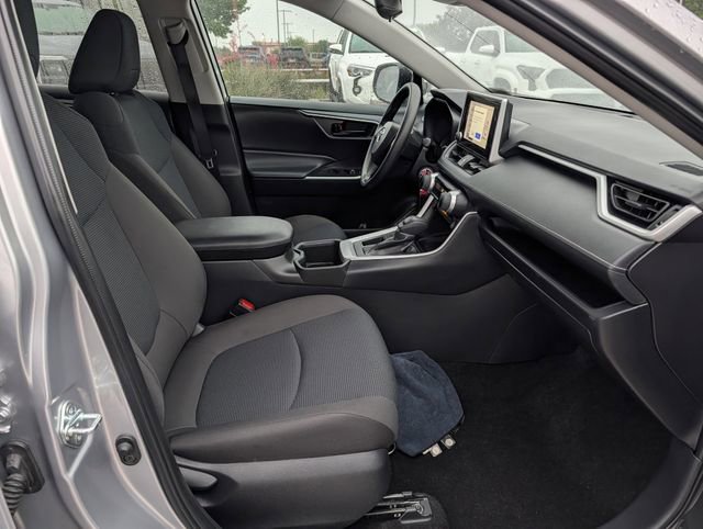 Certified 2025 Toyota RAV4 LE FWD image 30