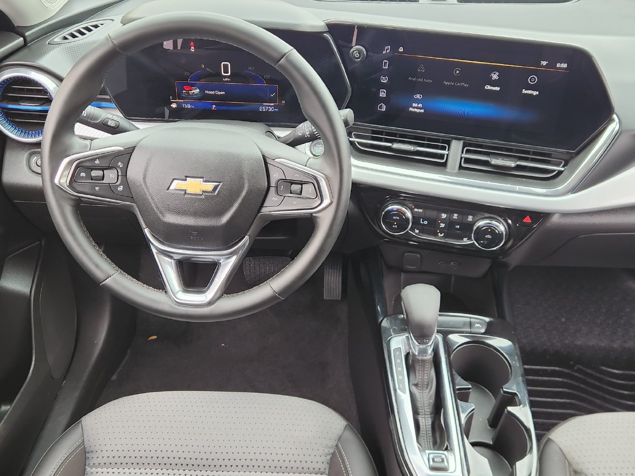 Used 2024 Chevrolet Trax LT w/ Driver Confidence Package FWD image 22