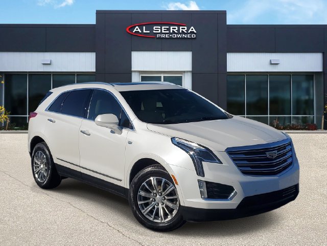 Used 2017 Cadillac XT5 Luxury w/ Driver Awareness Package AWD/4WD image 1