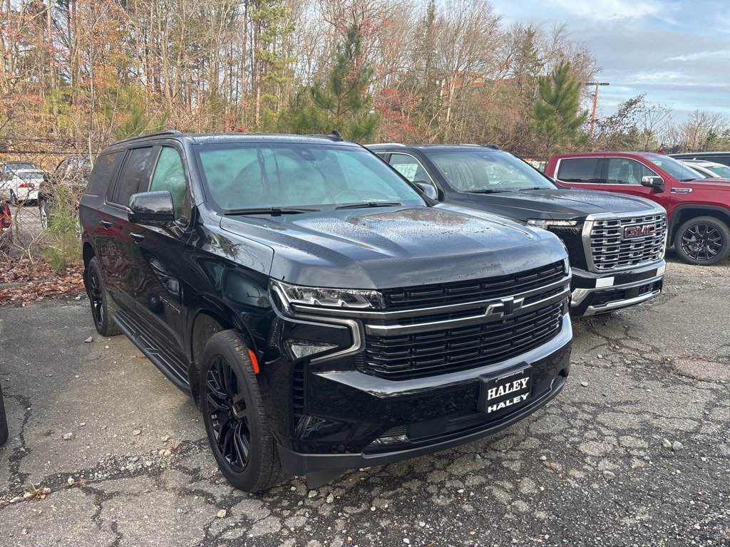 Used 2022 Chevrolet Suburban RST w/ Sport Performance Package