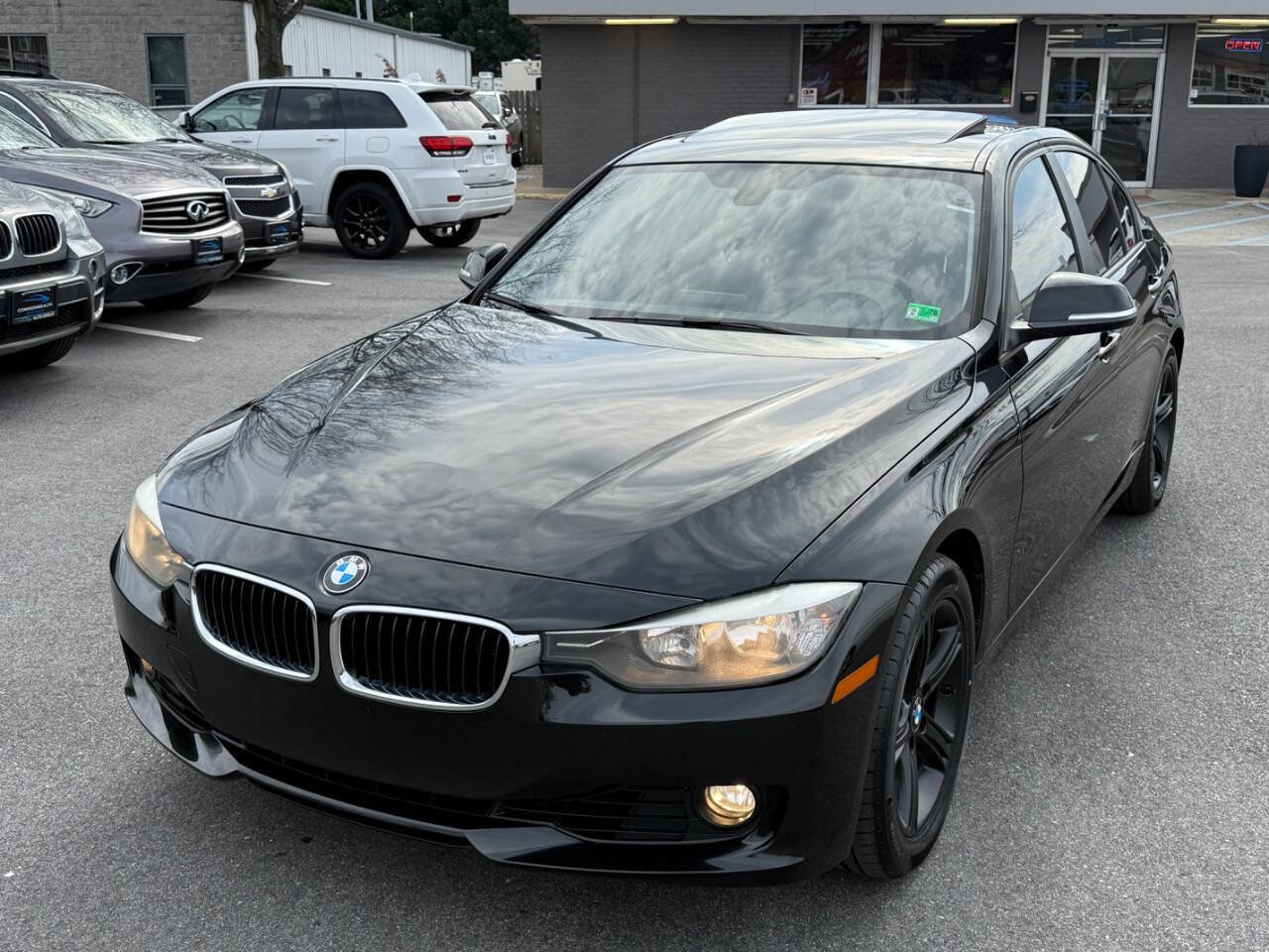 Used 2013 BMW 328i Sedan image 1