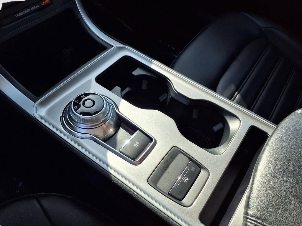 Used 2024 Ford Edge SEL w/ Convenience Package image 19