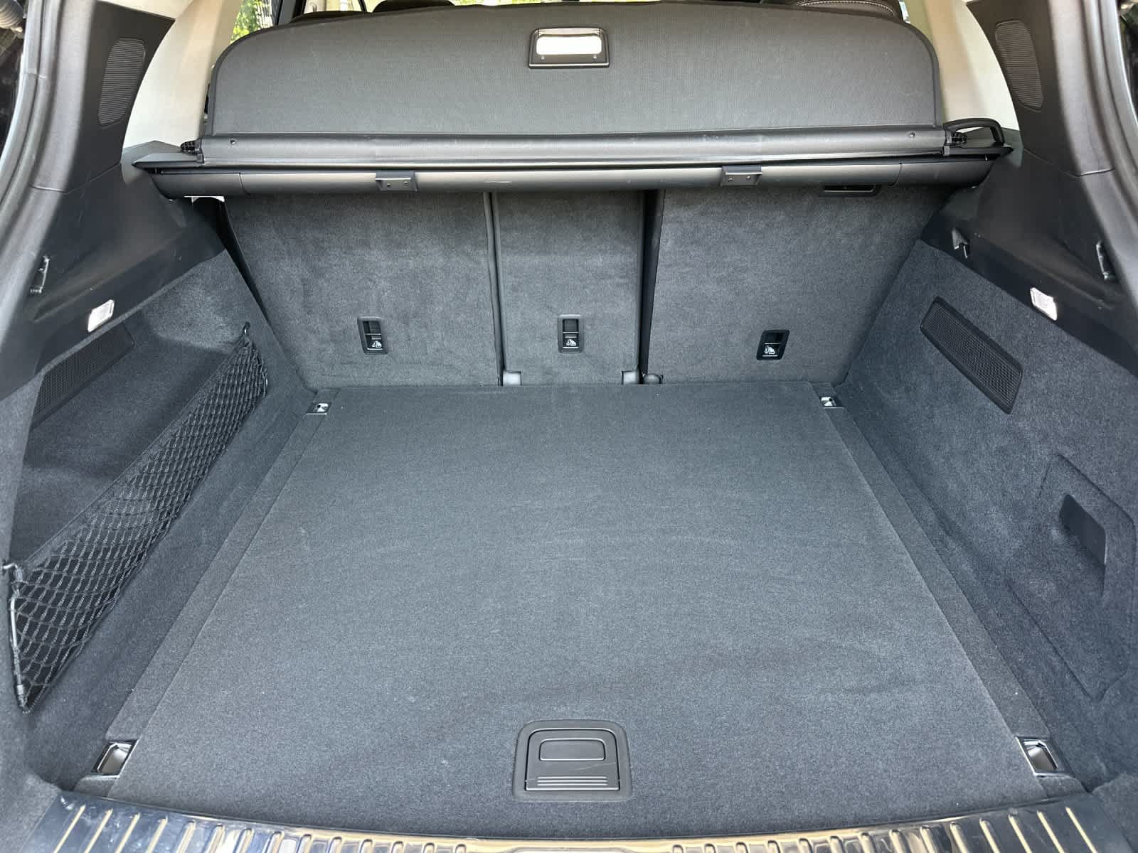 Certified 2025 Porsche Cayenne AWD/4WD image 16