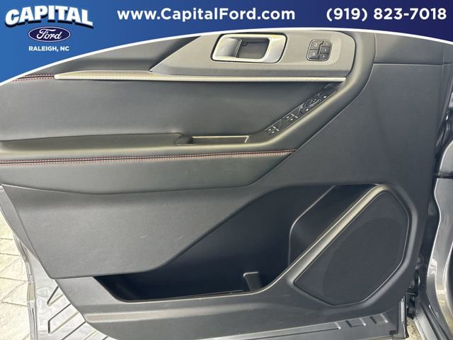 Certified 2025 Ford Explorer ST-Line w/ Premium Package image 19