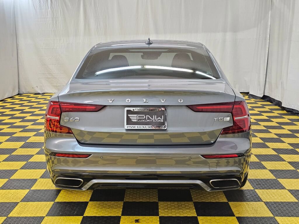 Used 2019 Volvo S60 T5 R-Design FWD image 4