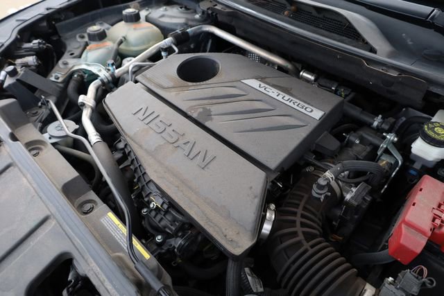 Used 2023 Nissan Rogue S image 8