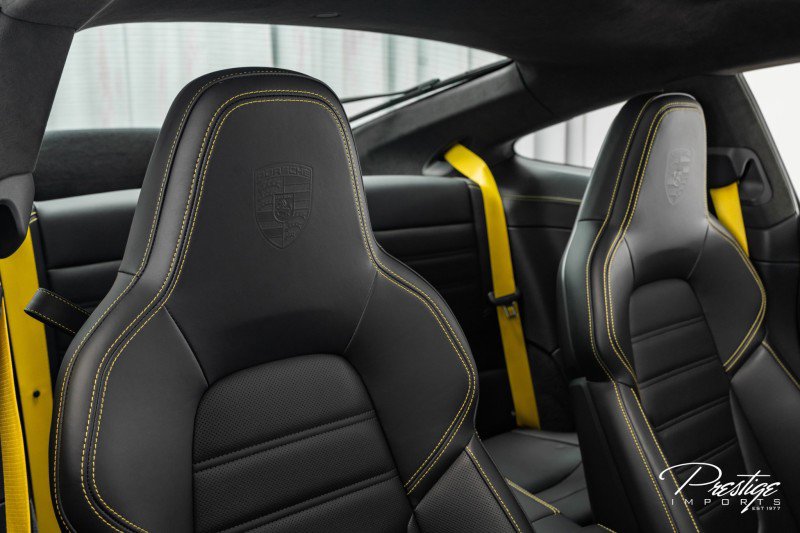 Used 2022 Porsche 911 Turbo image 39