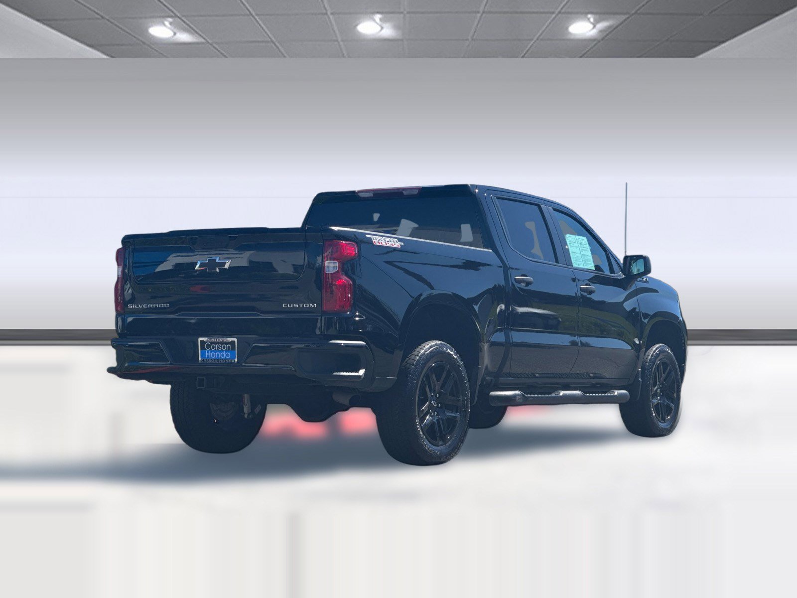 Used 2024 Chevrolet Silverado 1500 Custom Trail Boss w/ Turbomax Blackout Package image 8